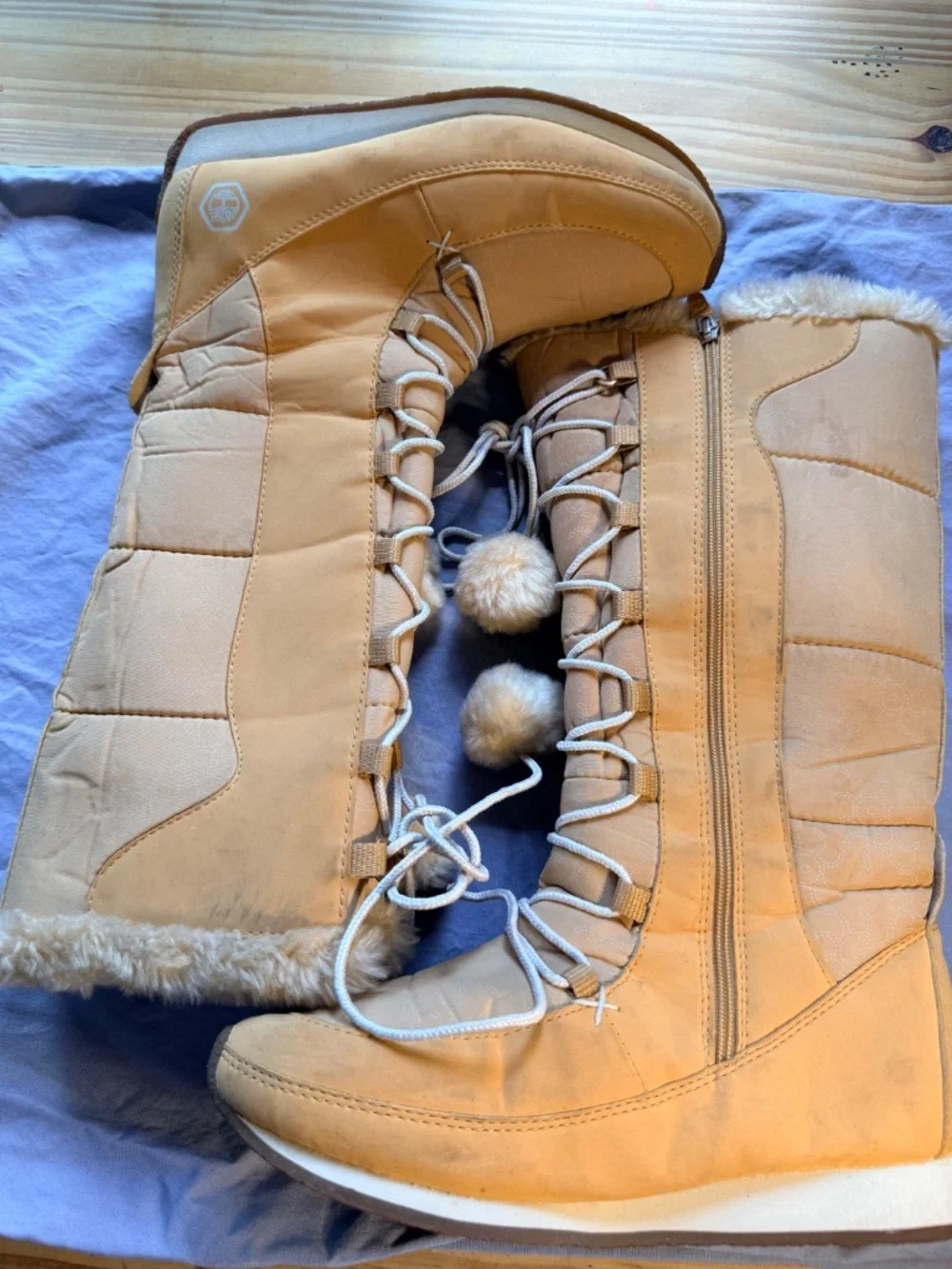 Timberland kids boots size 4.5